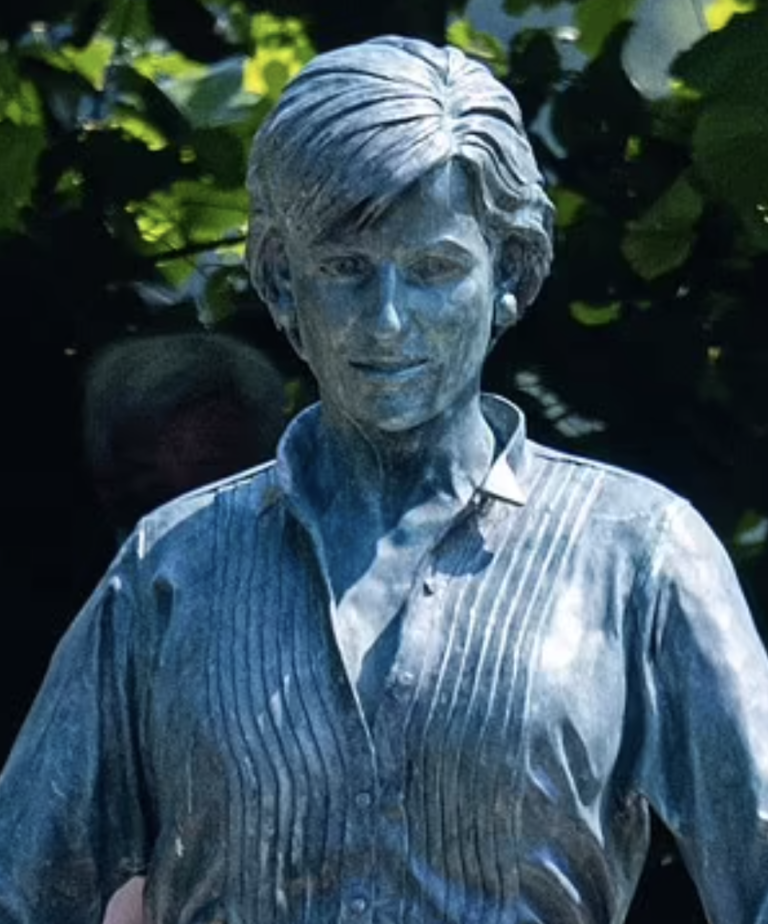 Princess Diana Statue Unveiled What is Art? Callender Howorth